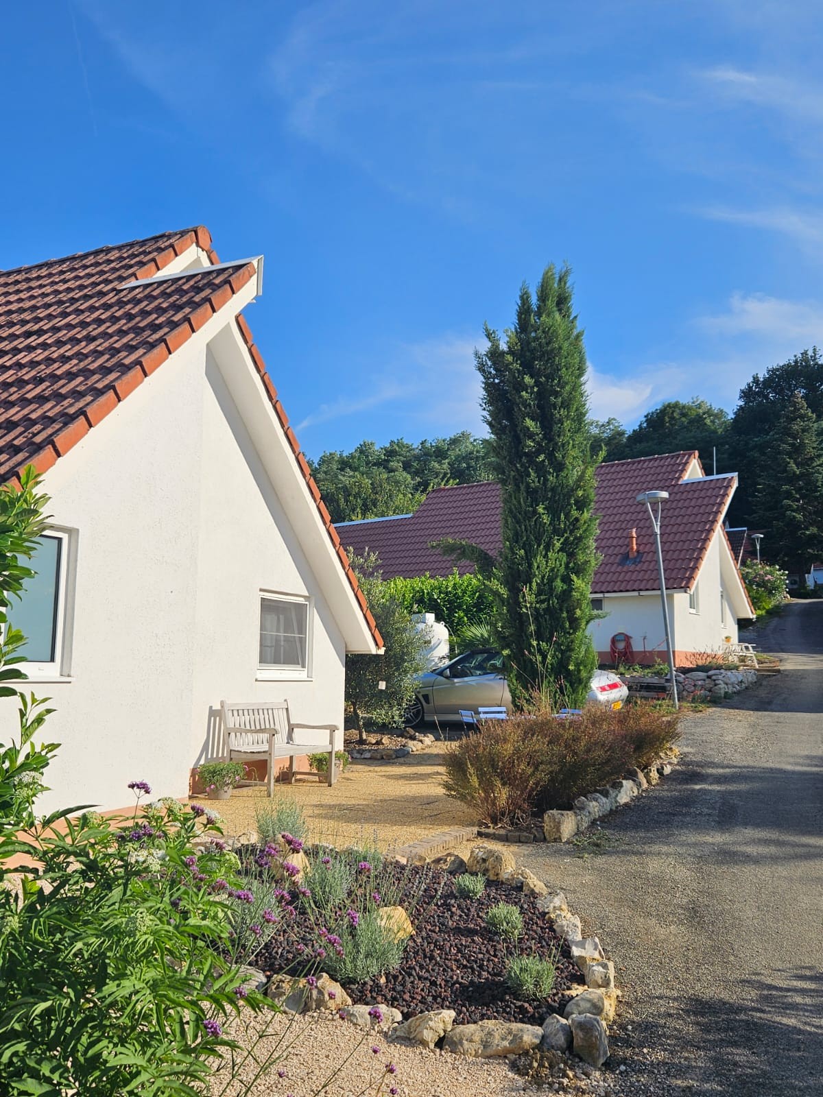 Villa 74 voorkant bankje
